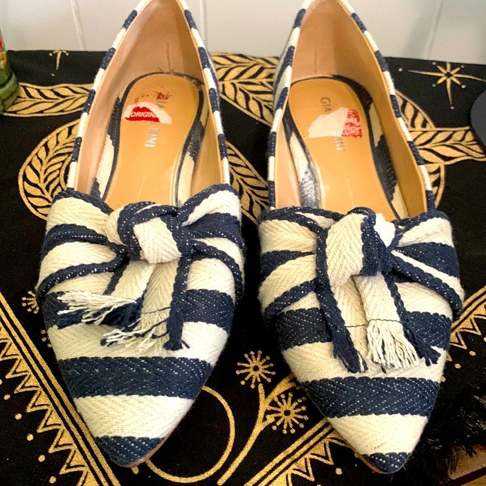 Women’s striped slip on flats